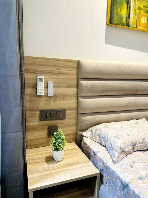 Cloud Stay@41st Floor Apartment Noida