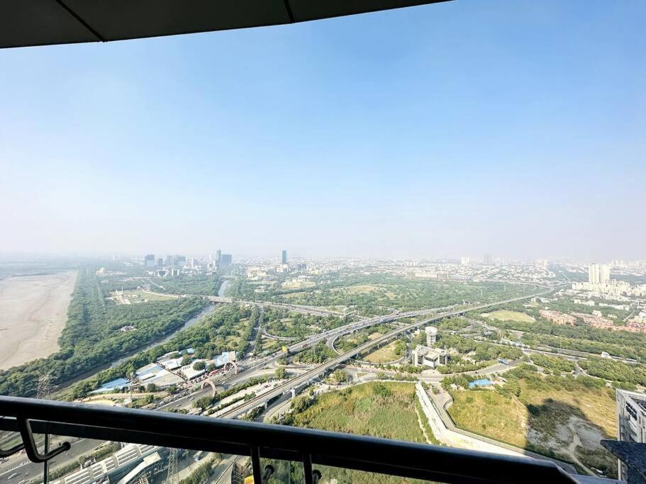 Cloud Stay@41st Floor * Noida