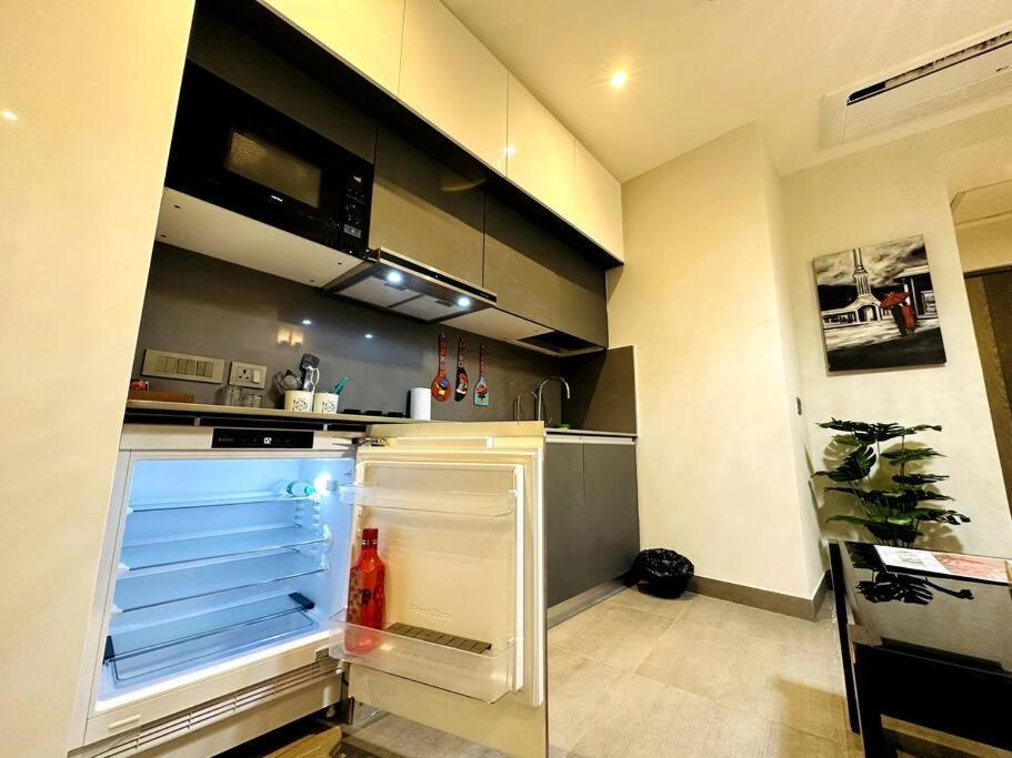 Cloud Stay@41st Floor Apartment Noida